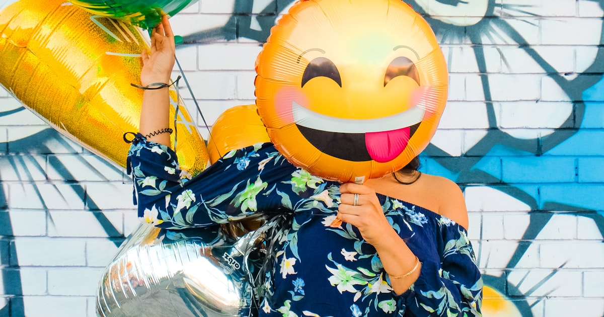 Decorative paper folding examples including accordion folds and rosettes